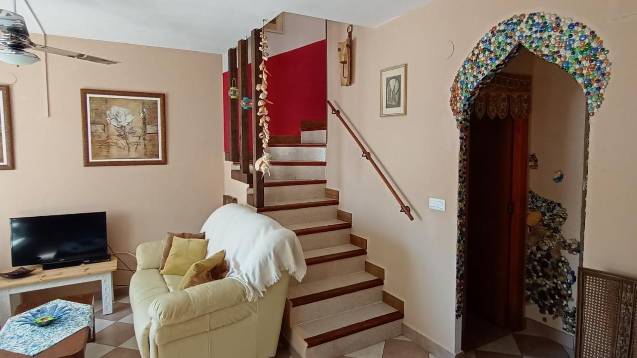 Bungalow Con Encanto, 100M2, A 800 M De La Playa El Campello Eksteriør billede